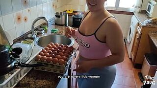 Я трахаю свою фигуристую соседку до того, как ее муж вернется домой - порно видео