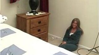 Его жена смотрит - порно видео