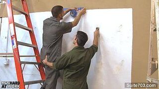 Татуированные рабочие-геи хорошо трахаются - порно видео