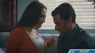 романтический секс с хорошей грудастой мамой - порно видео